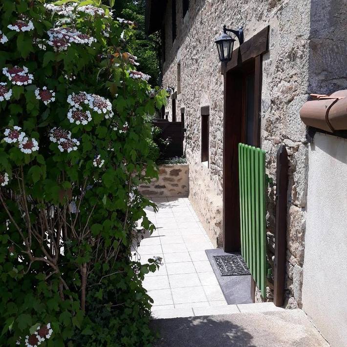 Maison d’hôte pour 14 personnes, avec sauna et piscine ainsi que terrasse et jardin, animaux acceptés dans Haute-Vienne - 2