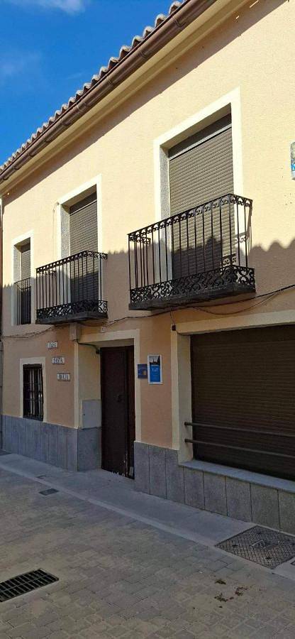 Three-Bedroom House in Arévalo , Provincia de Ávila