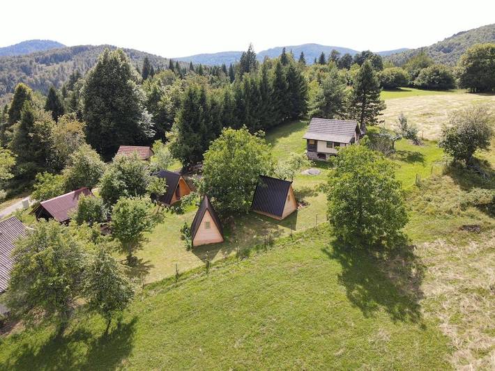 Camping voor 2 personen, with tuin and whirlpool as well as sauna in Slovenië