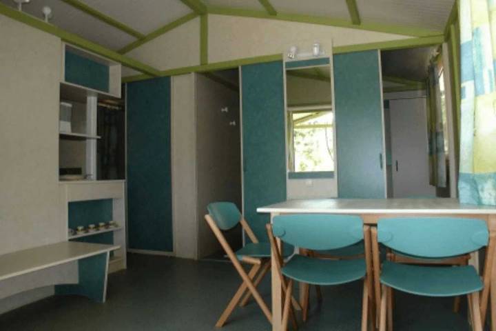 Camping für 5 Personen, mit Sauna und Kinderpool in Bormes-les-Mimosas - 4