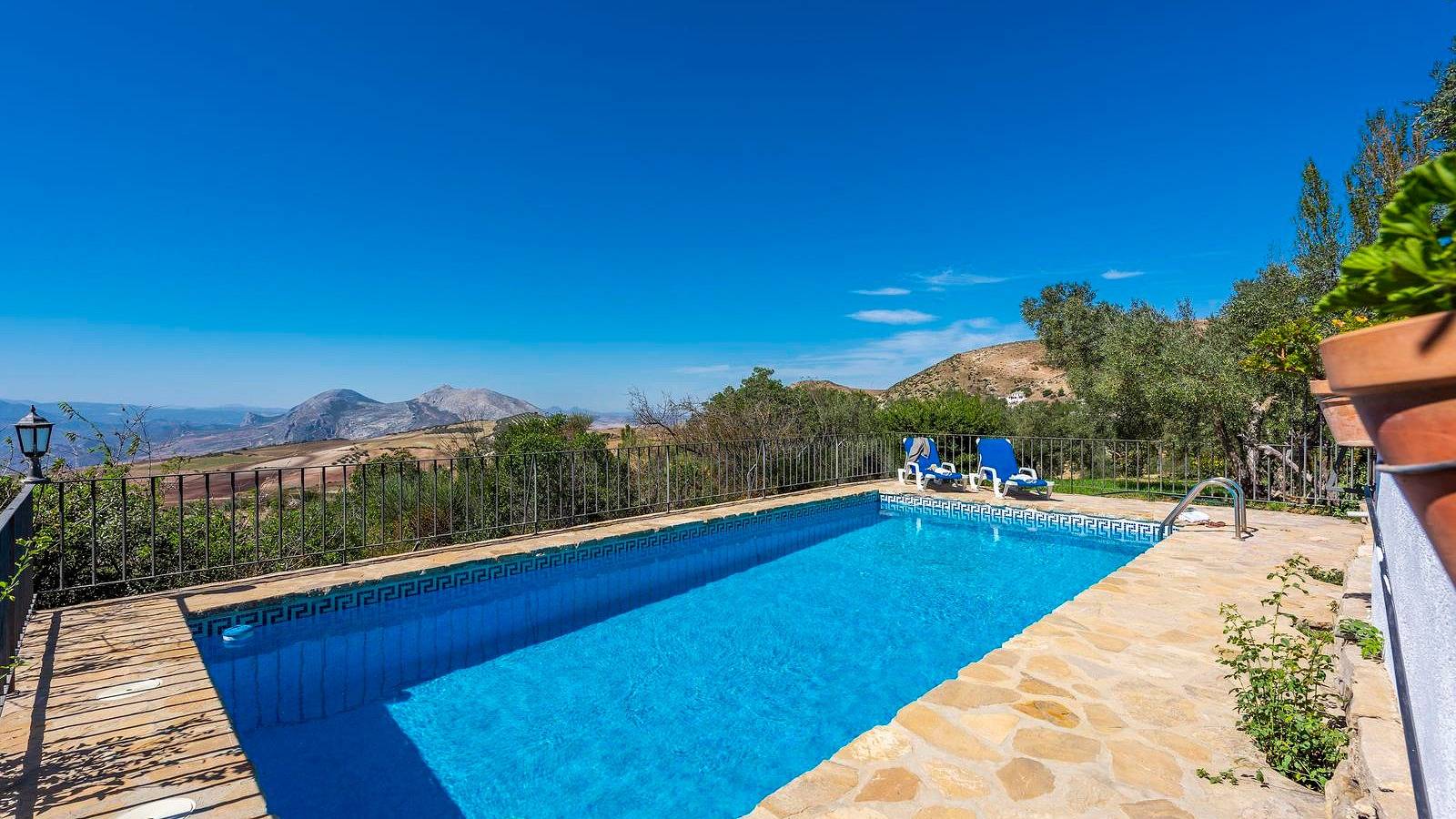 Los Olivos Antequera - Los Nogales by Ruralidays in Los Nogales (Antequera), Antequera