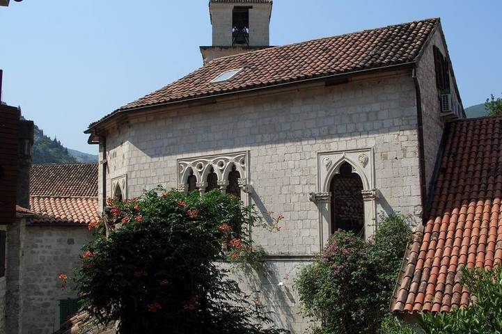 Gîte pour 2 personnes, avec terrasse et jardin à Kotor - 4