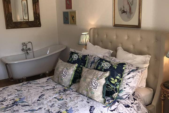 Gîte pour 4 personnes, avec jardin ainsi que piscine et terrasse, animaux acceptés à Saint-Antonin-du-Var - 3