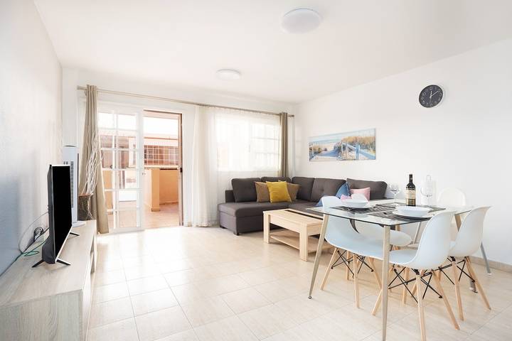 Ferienwohnung für 3 Personen, mit Terrasse und Pool - 1