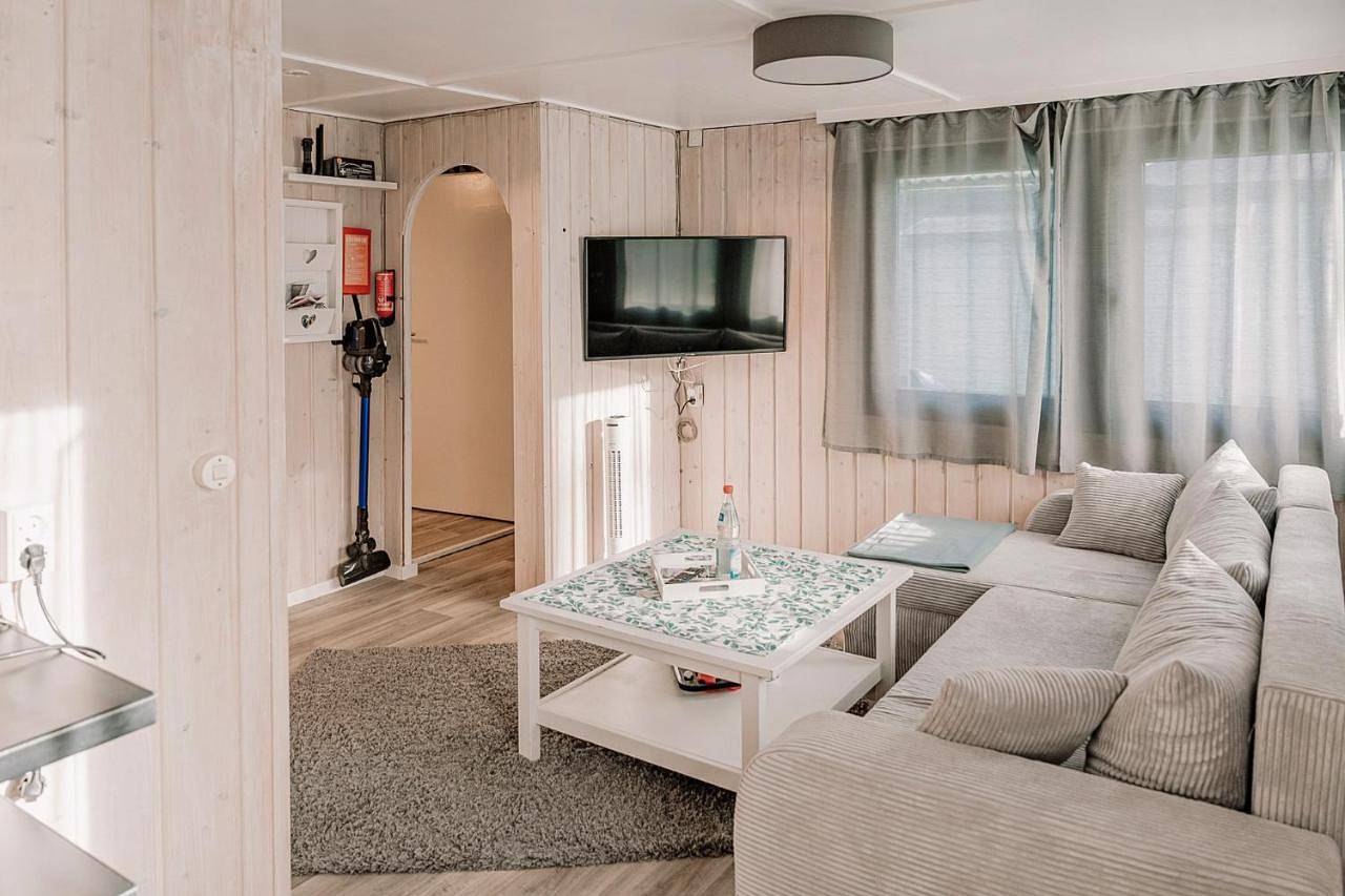 Ferienhäuser Insel Usedom Waldhaus 1 mit Whirlpool - Direkt am Achterwasser in Lütow, Usedomer Norden