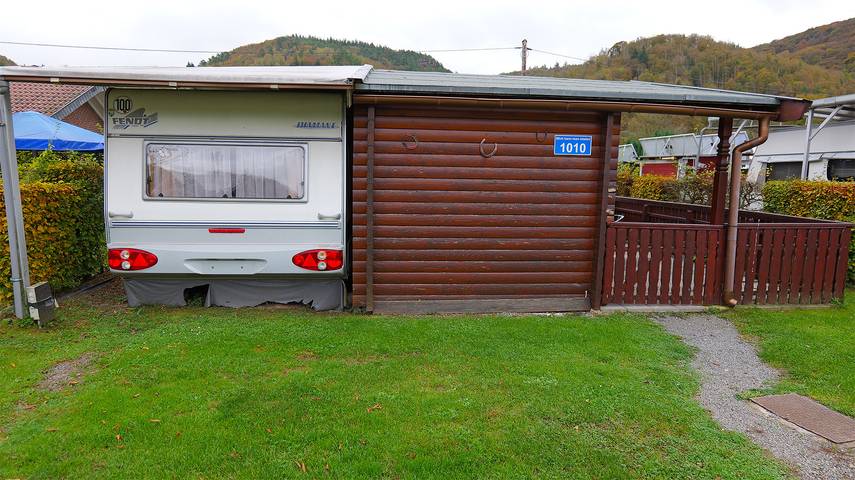 Wohnwagen für 4 Personen, mit Terrasse und Garten sowie Sauna in Nideggen - 2