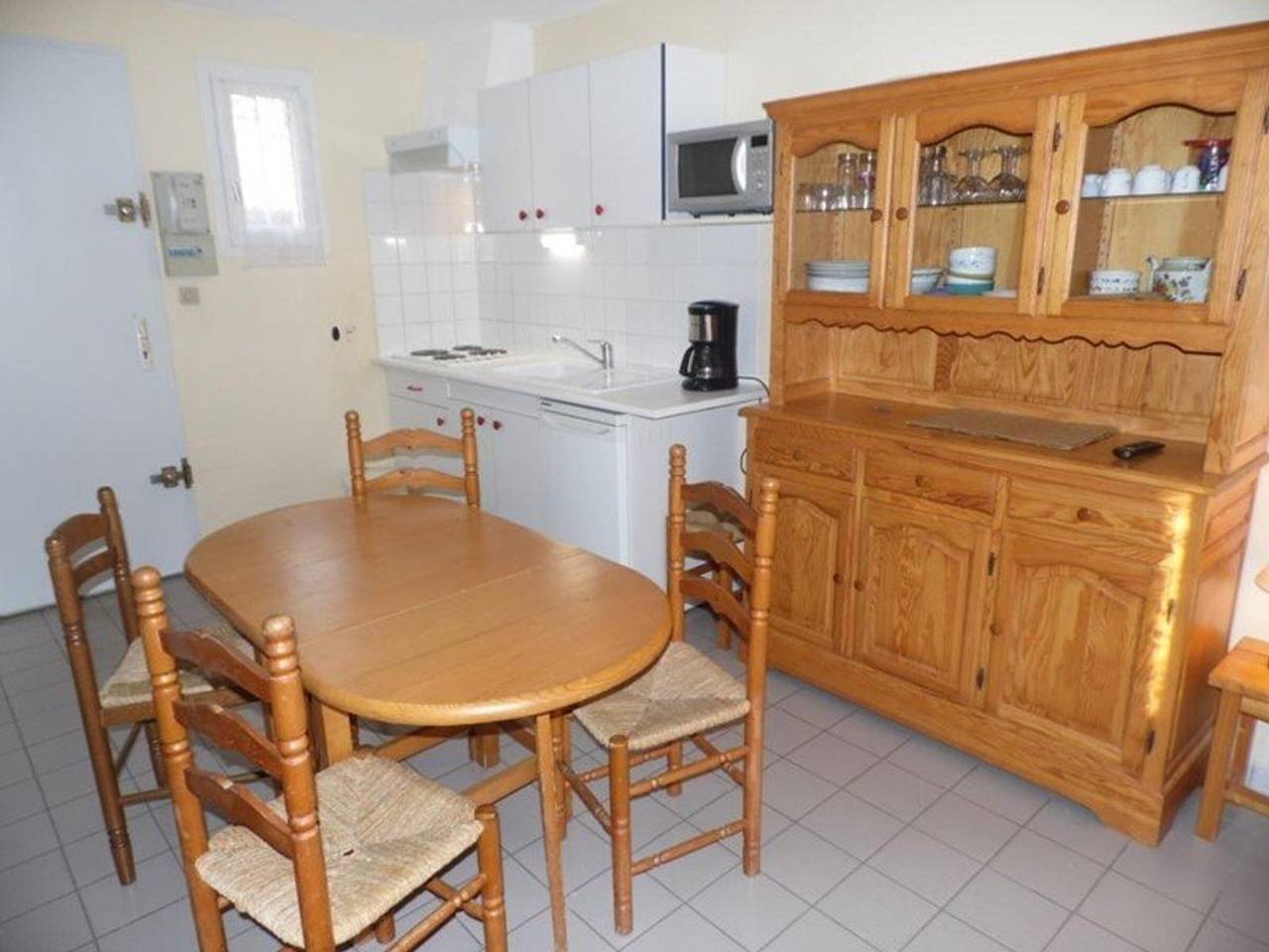 Appartement entier, Villa 4-6 couchages avec piscine, tennis et parking privé, proche plage – Marseillan in Marseillan, Côte d'Améthyste