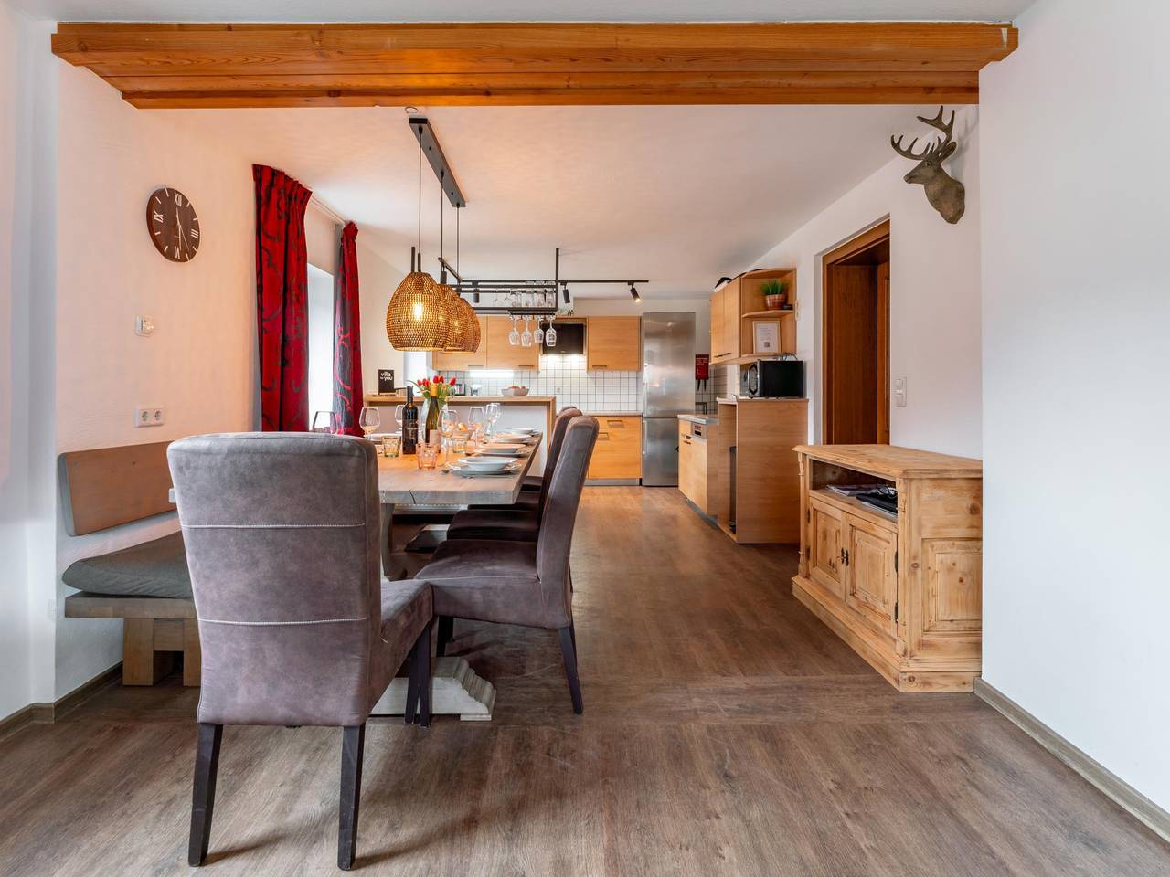 Geräumiges Haus mit Sauna in der Nähe des Skilifts in Bramberg am Wildkogel, Pinzgau