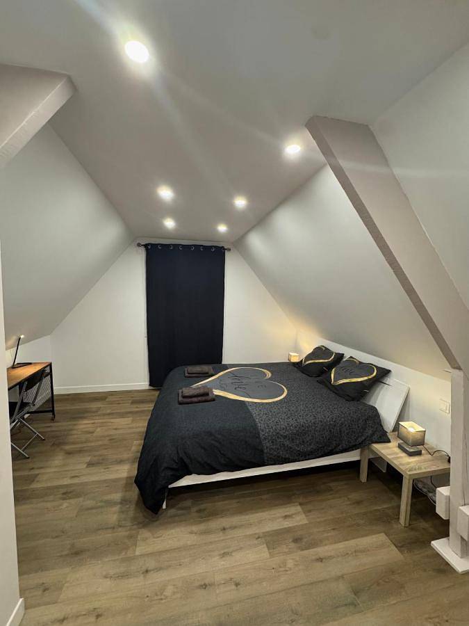 Chambre d'hôte 2 à 3 personnes in Chevillon-sur-Huillard, Région de Montargis