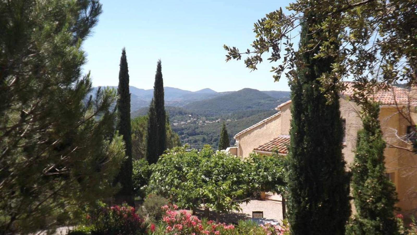 Aux Quatrefeuilles d'Oc Villa Jasmin in Lodève, Région de Lodève