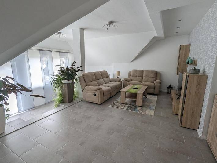Gîte pour 5 personnes, avec vue et terrasse à Warstein