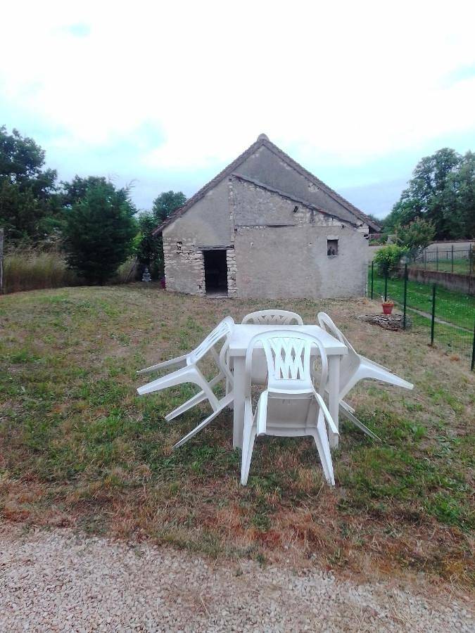Location de vacances pour 2 personnes, avec jardin et vue dans Saint-Michel-en-Brenne - 2