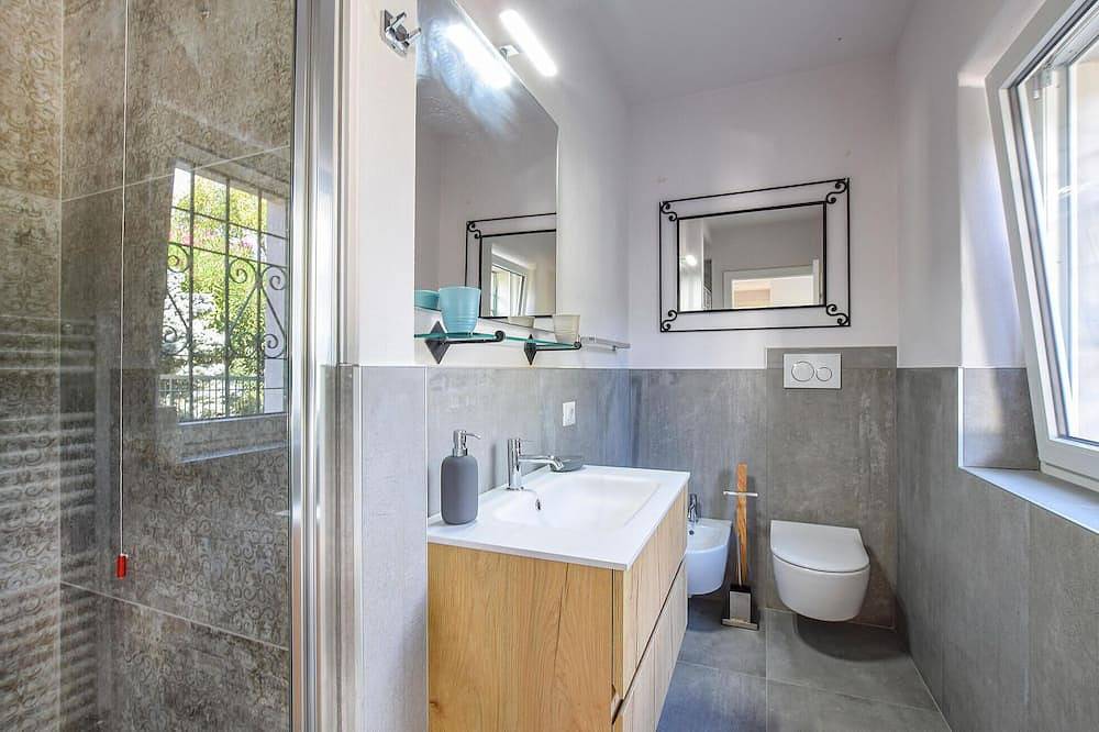 Beautiful home in Lazise in Lazise, Prealpi Gardesane