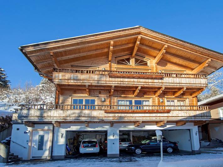 Ferienwohnung für 6 Personen, mit Balkon und Terrasse in Brixen im Thale