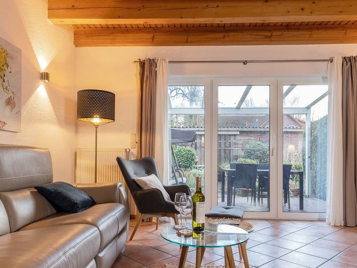 Ferienhaus für 4 Personen, mit Terrasse und Garten in Altfunnixsiel
