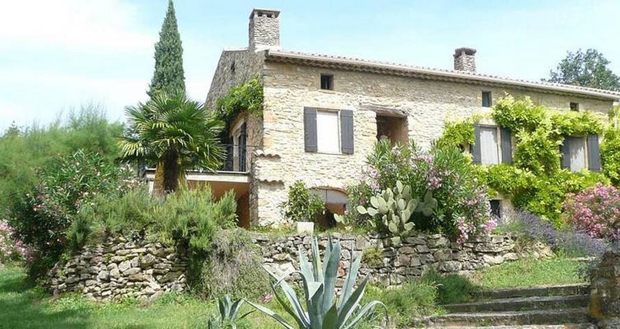 Maison de vacances pour 8 personnes, avec jardin ainsi que terrasse et piscine, animaux acceptés