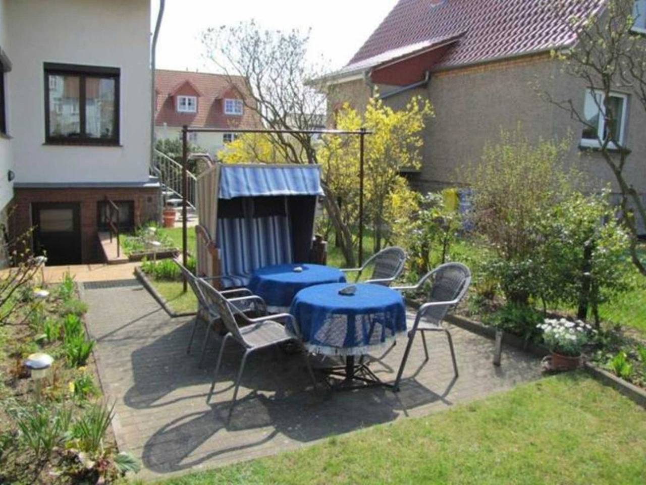 Ganze Ferienwohnung, Ferienwohnungen in Kühlungsborn-Ost - (74) 3- Raum- Ferienwohnung- Hermann-Löns-Weg 9 a in Kühlungsborn, Mecklenburgische Ostseeküste