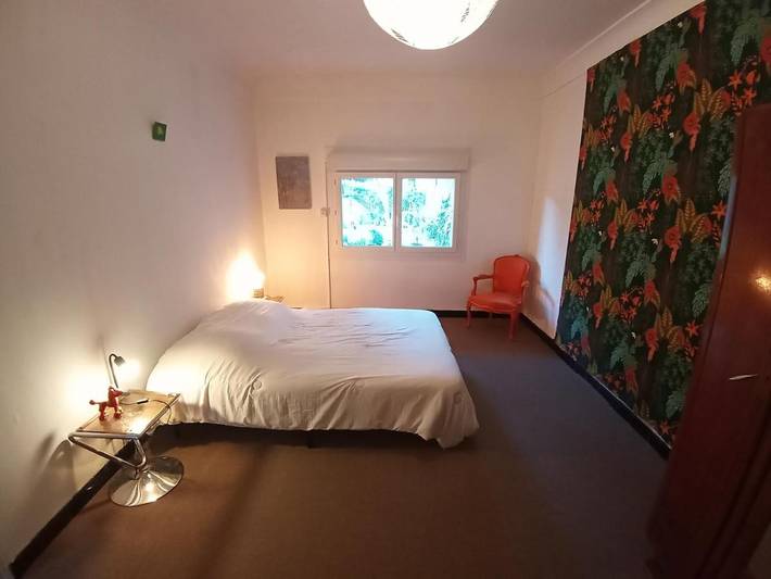 Gîte pour 2 personnes, avec Terrasse ainsi que Jardin et Vue à Saint-Jean-de-Valériscle