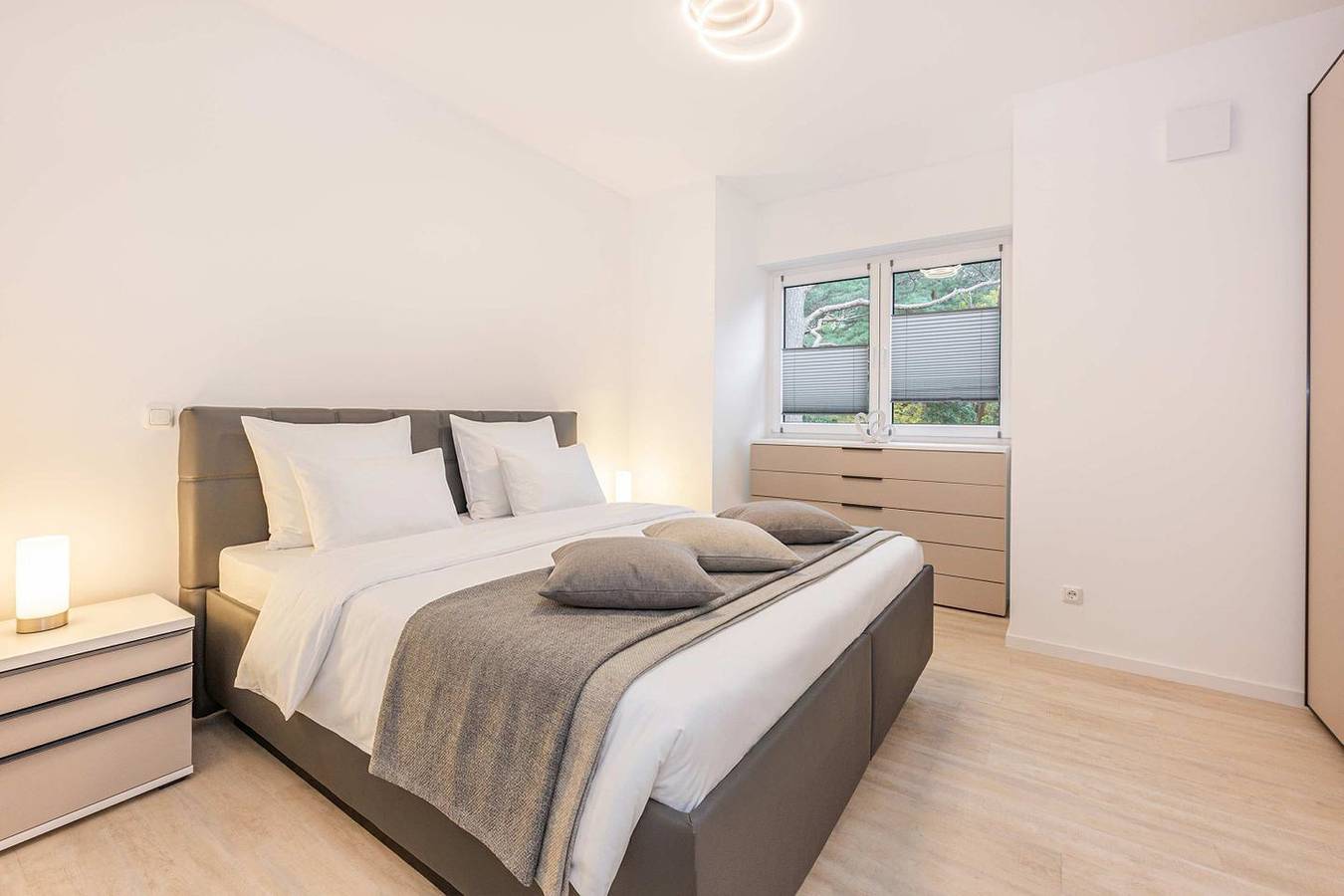 Ganze Wohnung, Moderne Ferienwohnung in Kölpinsee mit Balkon – nur 600 m vom Strand entfernt in Kölpinsee, Loddin
