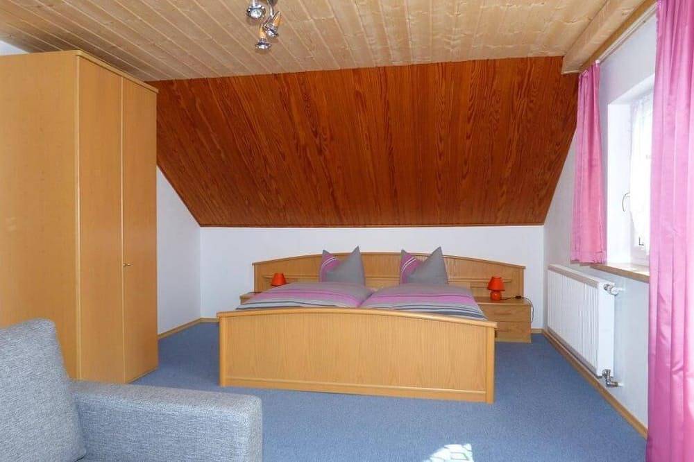 Apartamento inteiro, App. | Apartamento de um quarto com varanda in Lindberg, Baviera Oriental