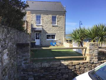 Gîte pour 6 personnes, avec terrasse dans la Manche