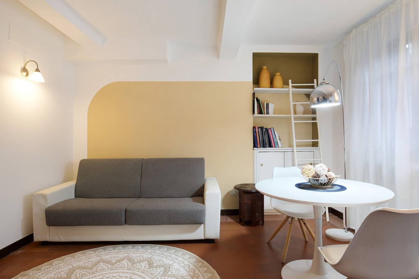 Entire apartment, Apartment 'Casa Remo - Un Angolo Shabby Chic' with Wi-Fi in Lucca, Lucca Province