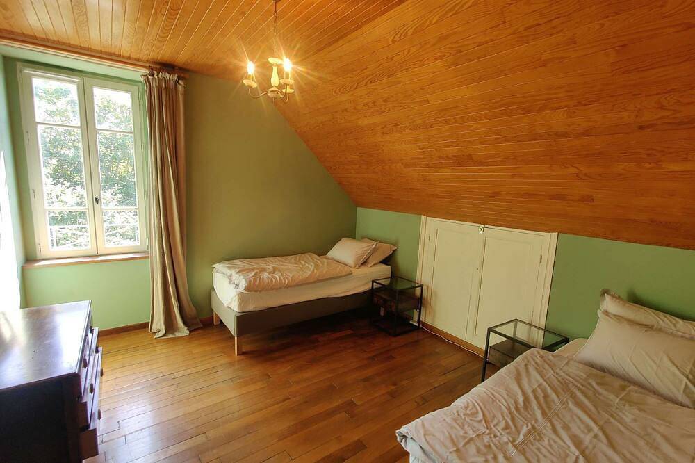 Ganze Wohnung, Bellevuebretagne - Ferienwohnung mit Meerblick in Saint-Jean-du-Doigt, Ceinture Dorée