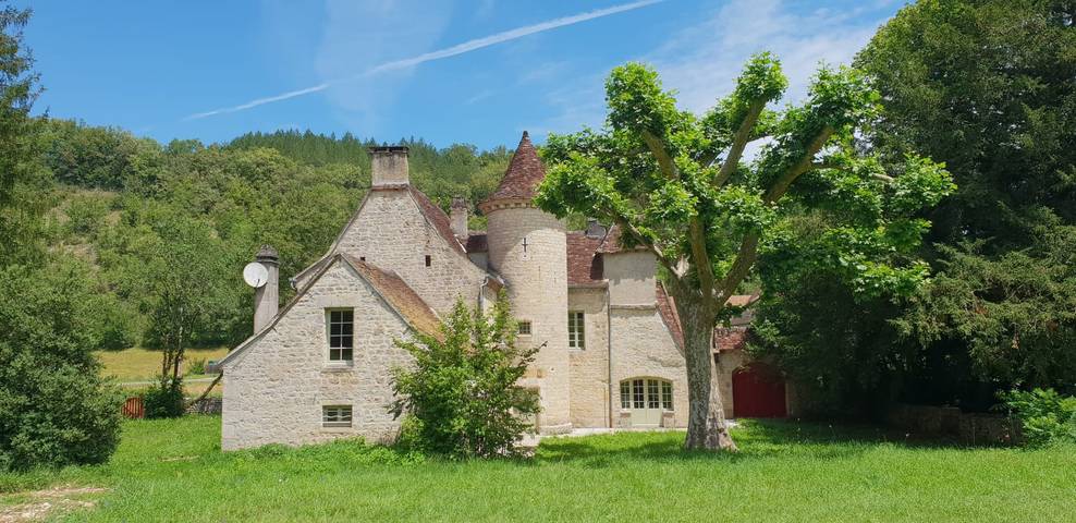 Chambre d’hôte pour 2 personnes, avec piscine et jardin à Vaillac
