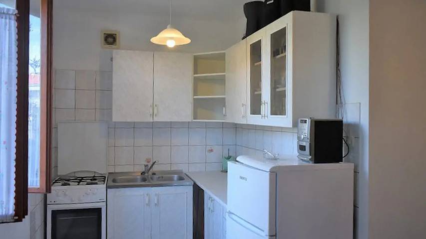 Ferienwohnung für 5 Personen, mit Terrasse in Mali Lošinj - 4