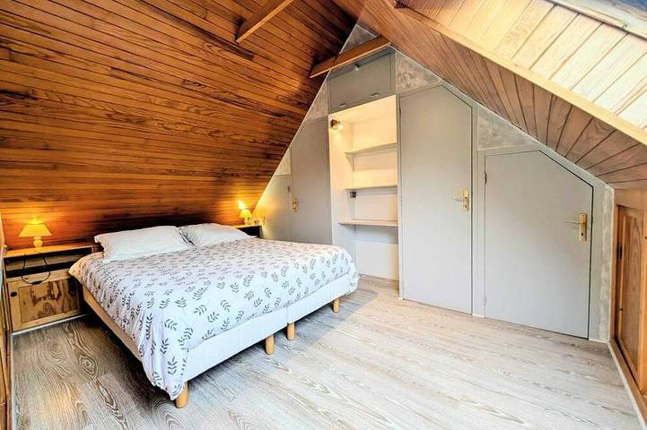 Gîte pour 2 personnes, avec jardin ainsi que jacuzzi et terrasse à Plouégat-Moysan - 2