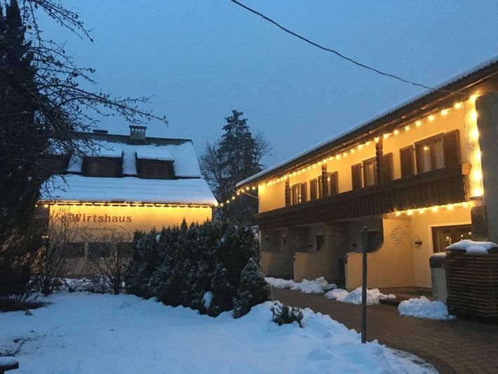BnB für 2 Personen, mit Balkon und Terrasse sowie Sauna und Ausblick im Bezirk Hermagor