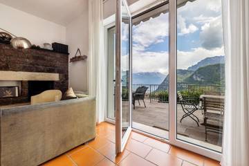 Casa Vacanza per 9 Persone in Tenno, Trentino, Foto 3
