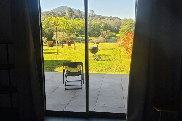 Location de vacances pour 8 personnes, avec jardin et balcon, animaux acceptés à Eccica-Suarella - 2