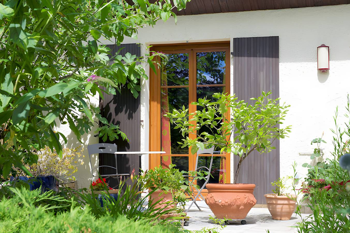 Gästezimmer Les Dryades – Gemeinschaftsterrasse, Garten, Wlan in Hauteville-lès-Dijon, Dijon und Umgebung