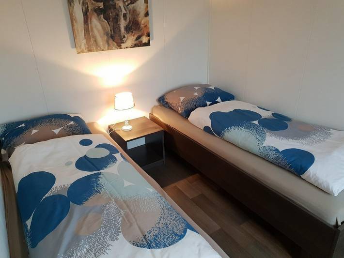 Chalet für 4 Personen, mit Balkon/Terrasse und Terrasse in Serooskerke - 2