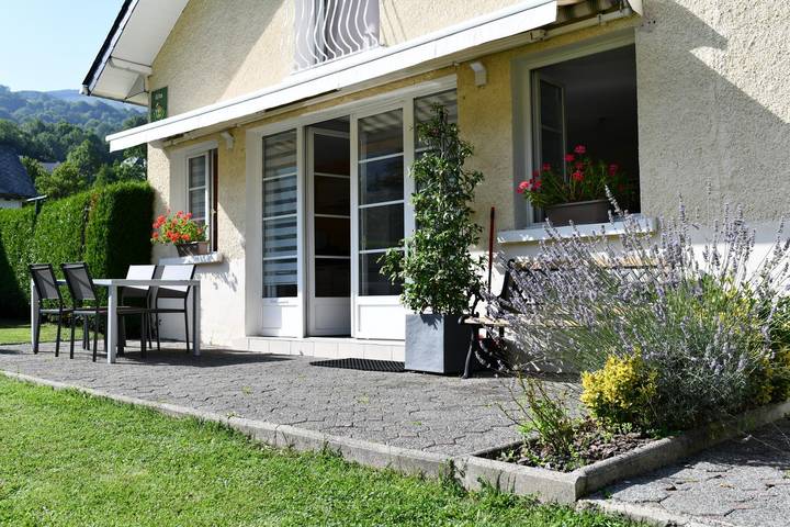 Gîte pour 4 personnes, avec jardin à Arrens-Marsous - 2