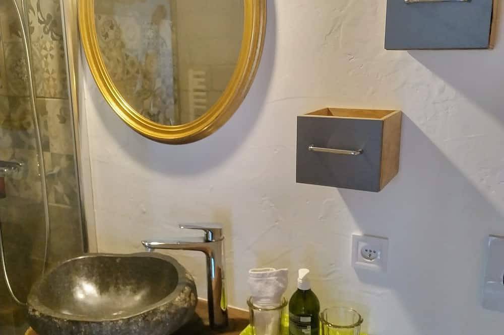 Chambre d'hôte avec charme et une belle infrastructure, petit-déjeuner proposé in Montcony, Région de Louhans