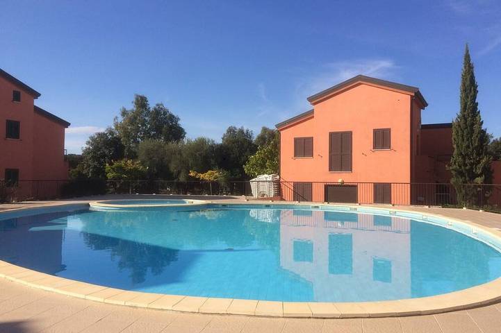 Appartement de vacances pour 4 personnes, avec terrasse et piscine