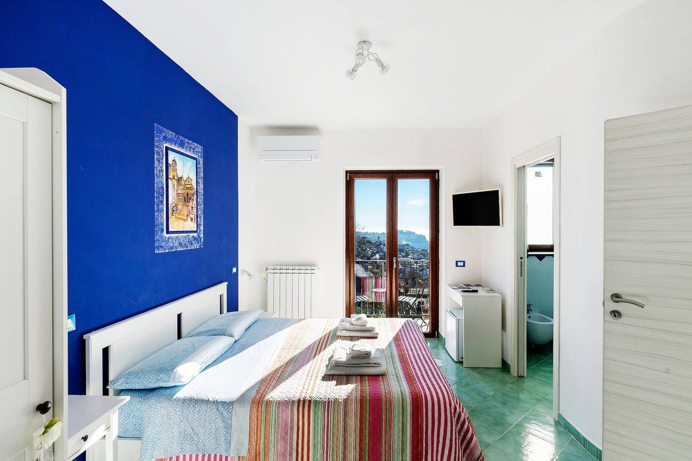 Ferienhaus 'Holiday House Coast 2 Coast' mit Meerblick, Wlan und Klimaanlage in Pianillo, Agerola