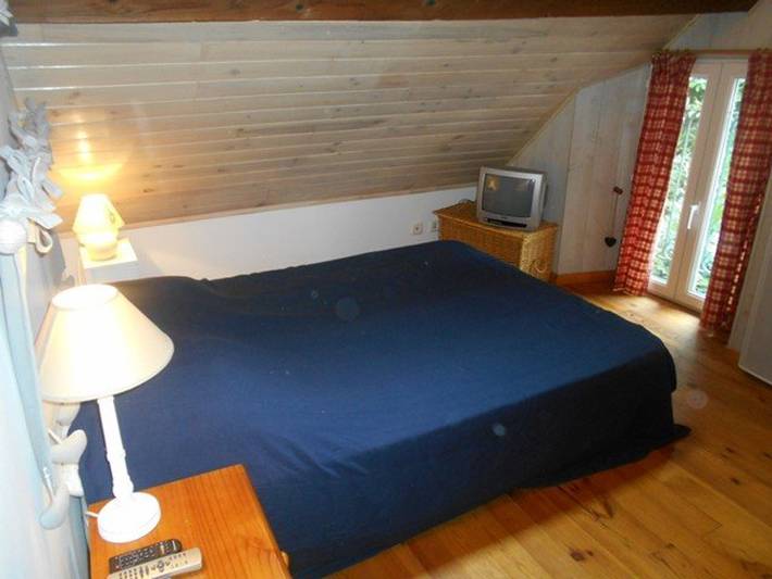 Ganze Wohnung, **5-Zimmer-Wohnung für 9 Personen, ruhig, Südlage, nahe Zentrum und Pisten (700m), Parkplatz inklusive** in Cauterets, Nationalpark Pyrenäen
