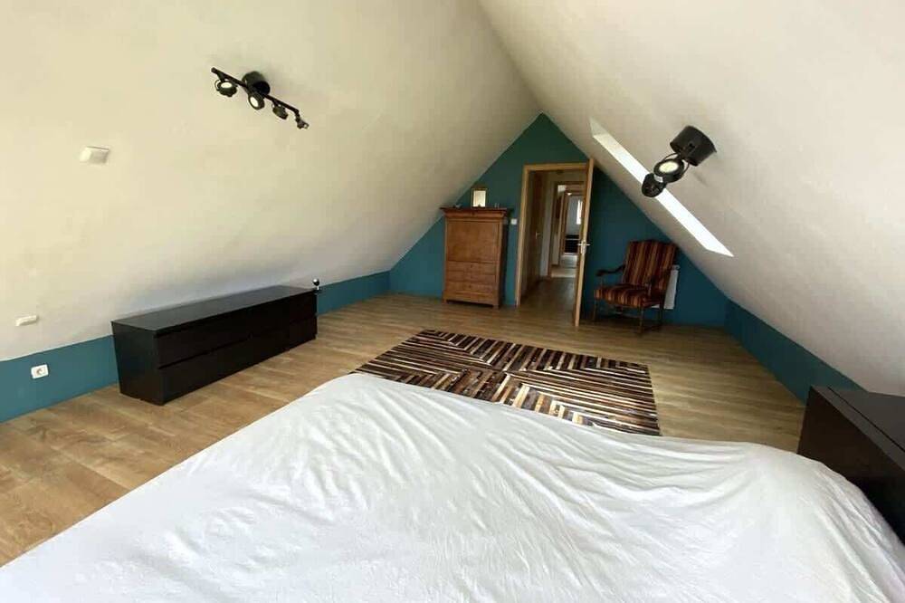 Grande maison avec jardin et vue mer pour 8 personnes au calme in Taulé, Ceinture Dorée