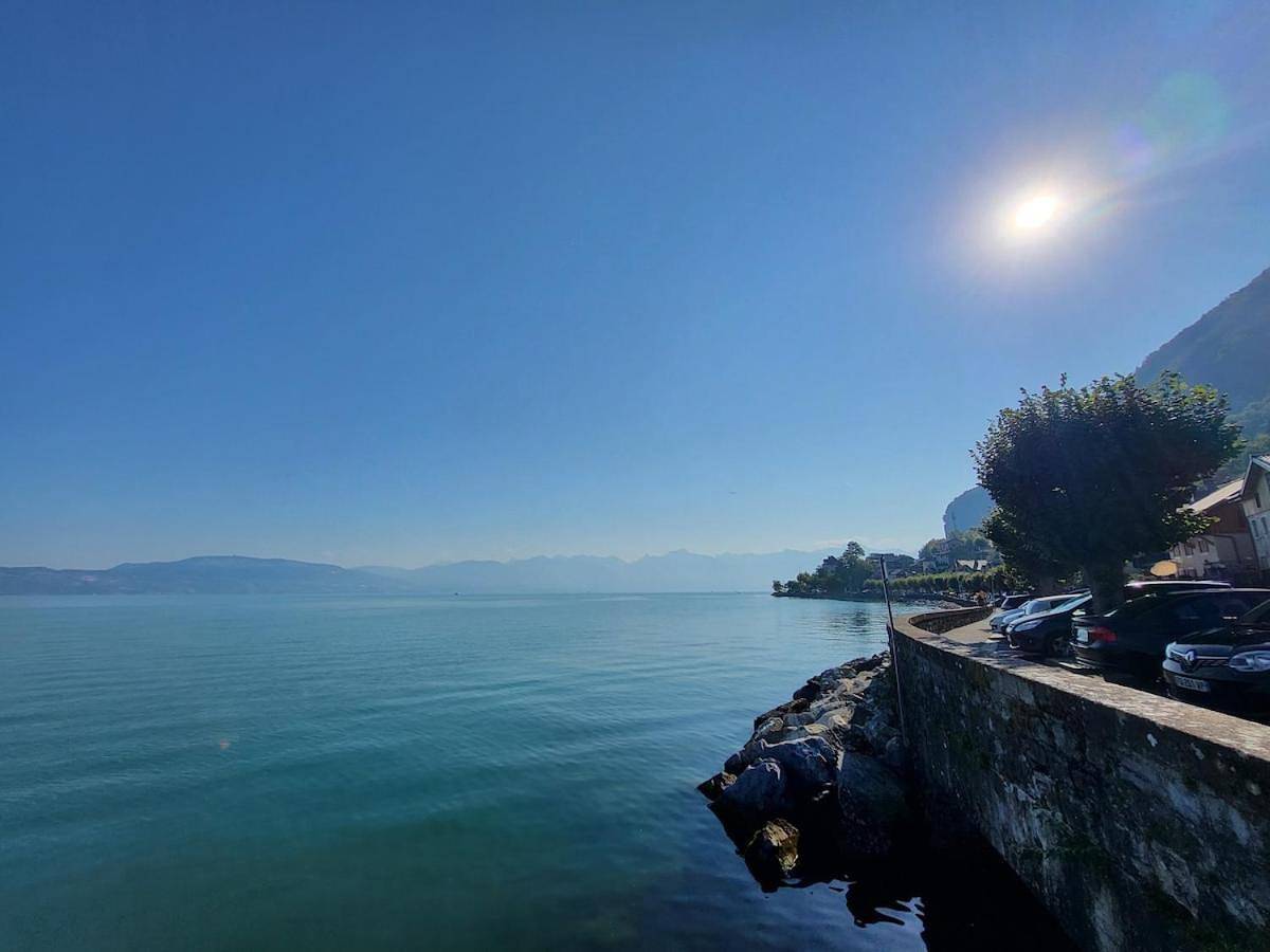 Lake View Lakefront Beach Lake Geneva Geneva Paddle in Meillerie, Région de Thonon-les-Bains