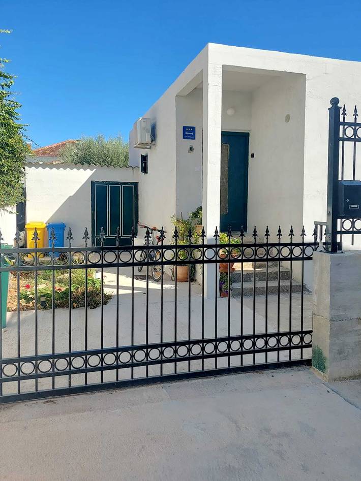Holiday home for 6 people, with terrace - 1
