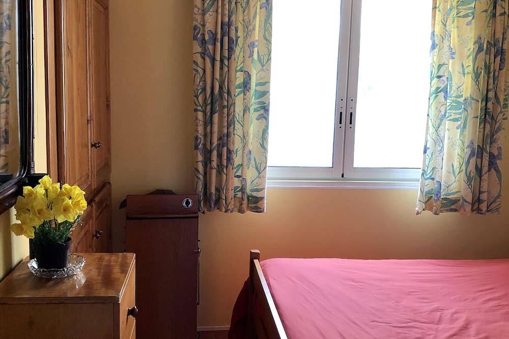 Villa junto al mar con terraza y jardín. in Penta-di-Casinca, Región de Corte