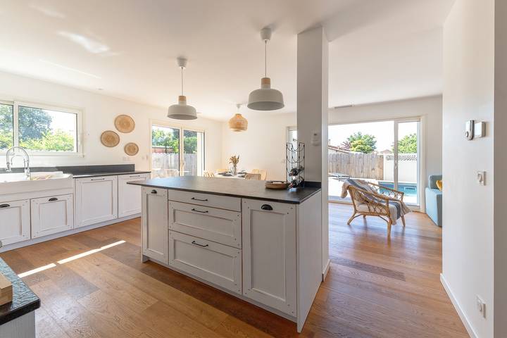 Location de vacances pour 8 personnes, avec terrasse et jardin, animaux acceptés dans Cazaux - 3