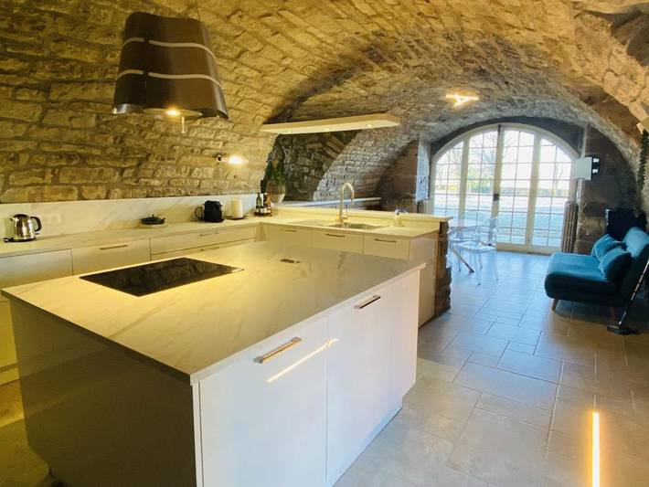 Gîte pour 4 personnes, avec terrasse ainsi que piscine et jardin à Onet-le-Château - 3