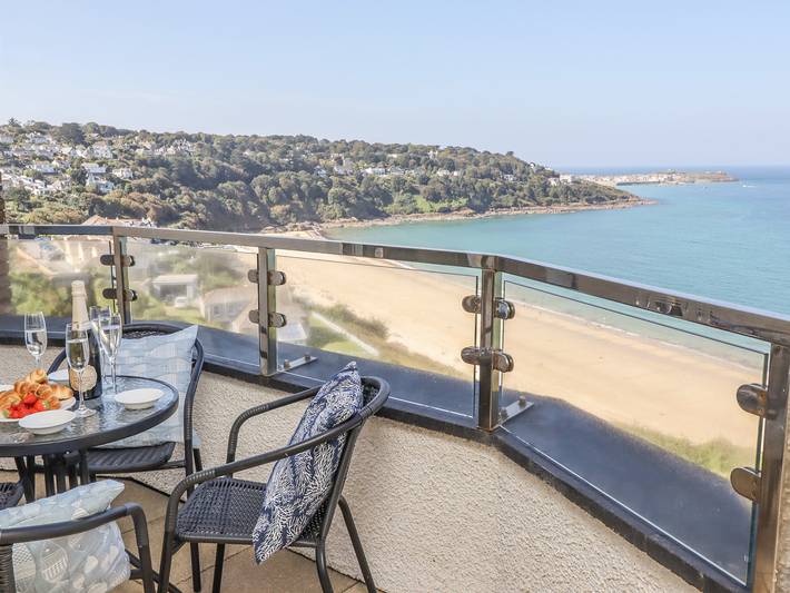 Apartment for 4 people, with Ocean view and Balcony in St. Ives