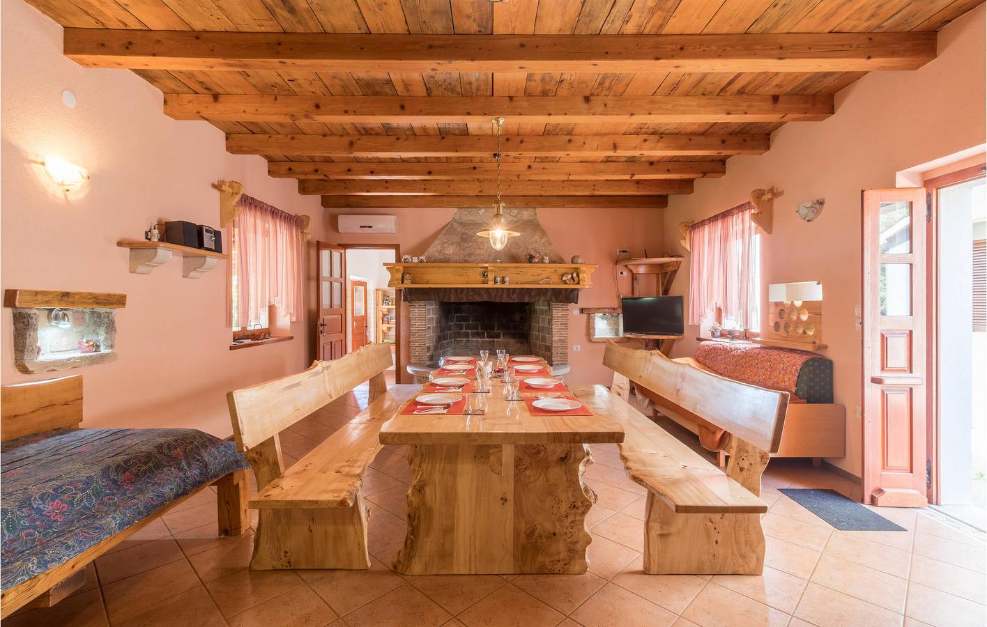 Geräumige 2-Zimmer-Wohnung mit Pool, in der Nähe des Stadtzentrums von Muntic in Muntic, Südküste Istrien