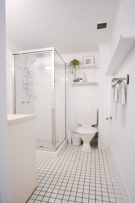 Ganze Wohnung, Peaceful River Front Escape Short walk to Ocean St in Maroochydore, Sunshine Coast