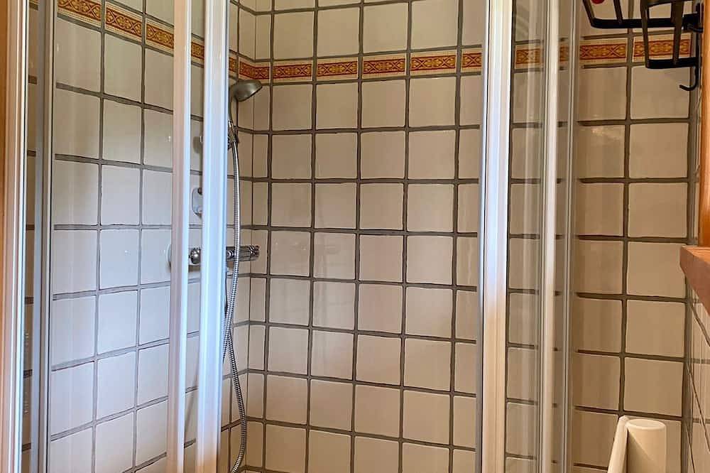Appartement entier, Rez De Jardin De Chalet Au Coeur Du Village De Molines En Queyras 4 Personnes in Molines-en-Queyras, Queyras